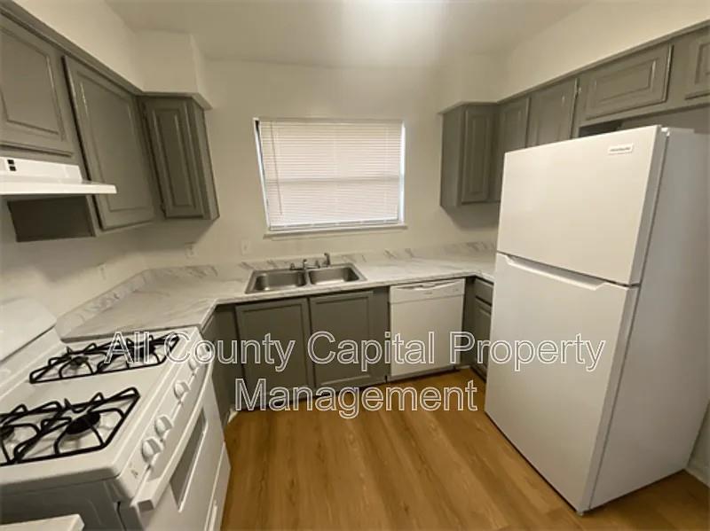 829 Ken St # B, Austin, TX 78758