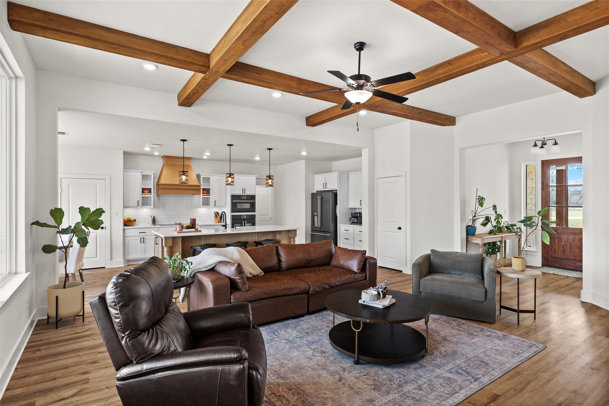 345 Morning Dew Dr, Round Mountain, TX 78663