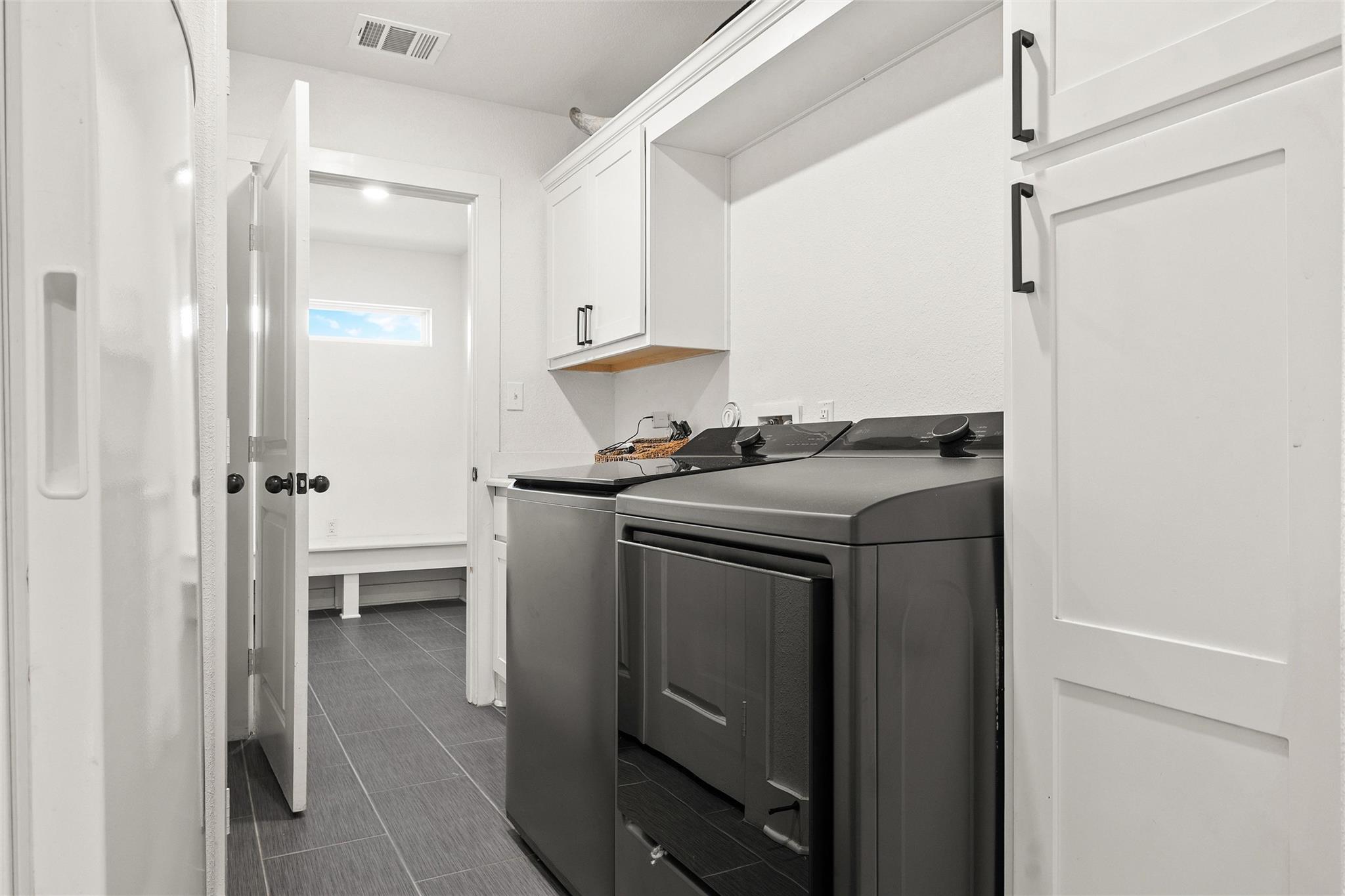 345 Morning Dew Dr, Round Mountain, TX 78663