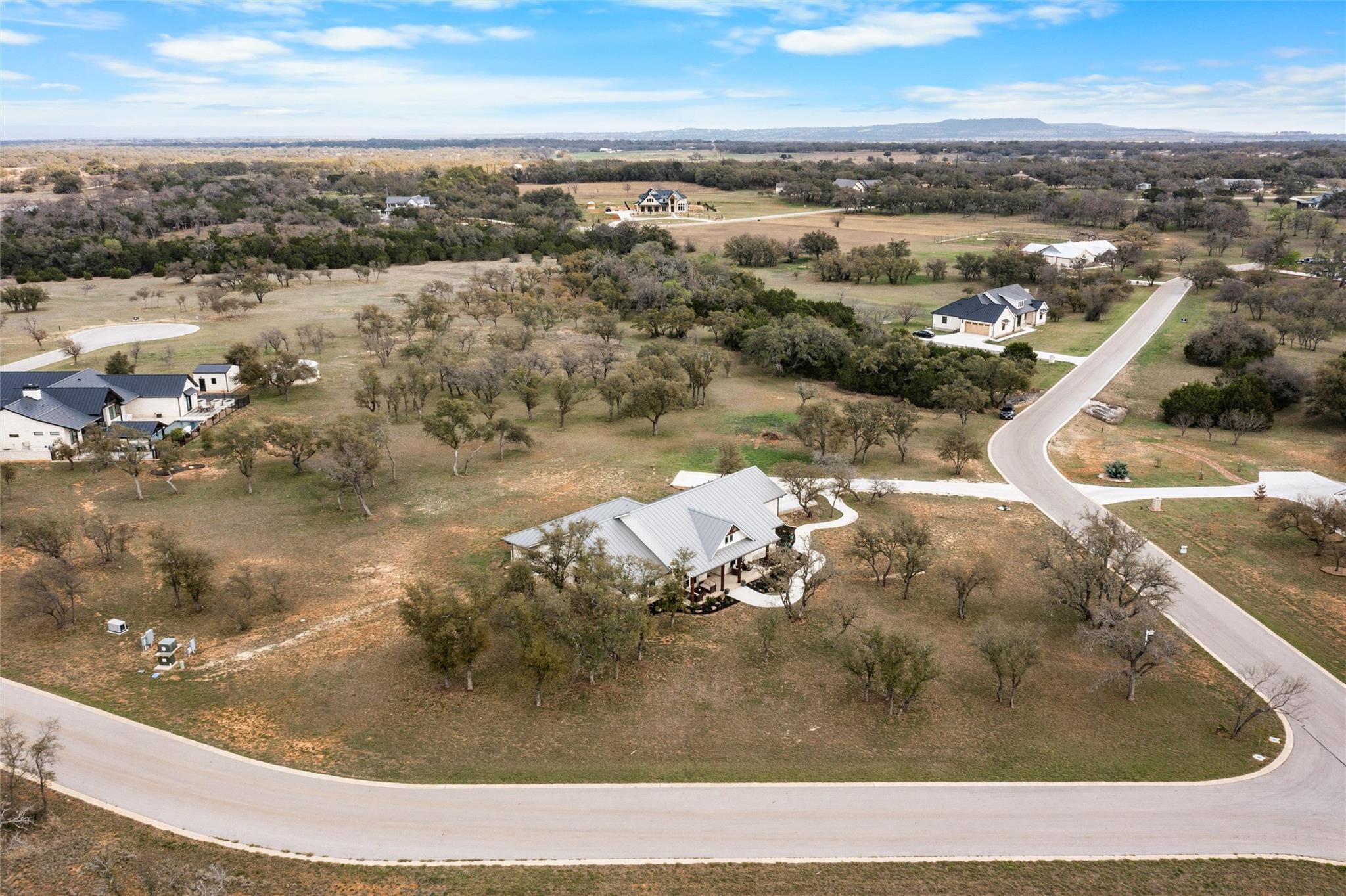 345 Morning Dew Dr, Round Mountain, TX 78663
