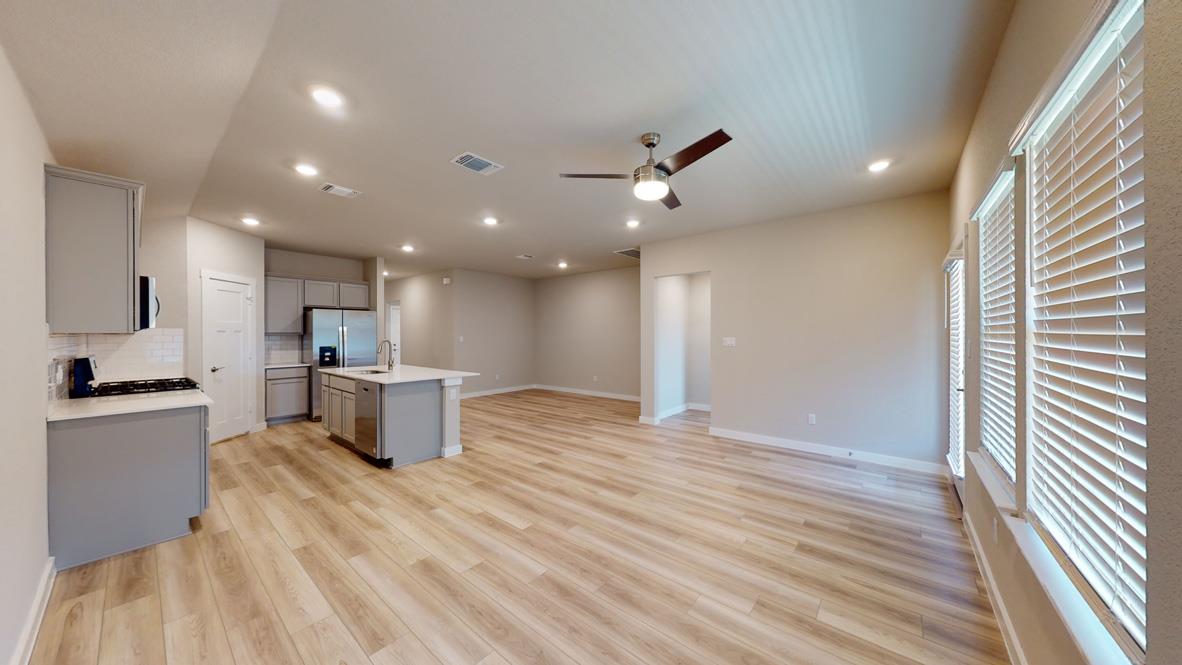 317 Dobson Dr, Killeen, TX 76542