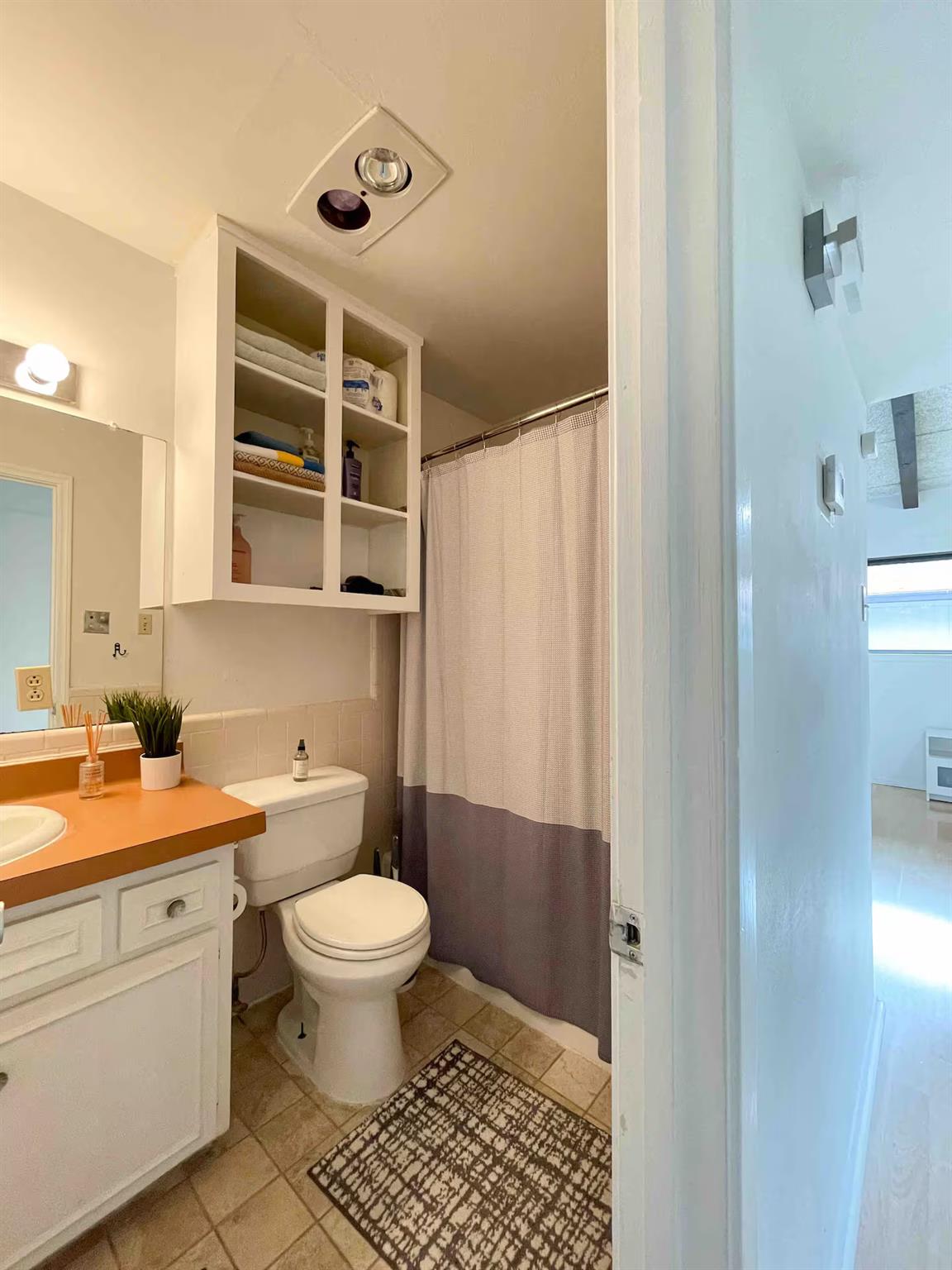 2404 Longview St # 204, Austin, TX 78705