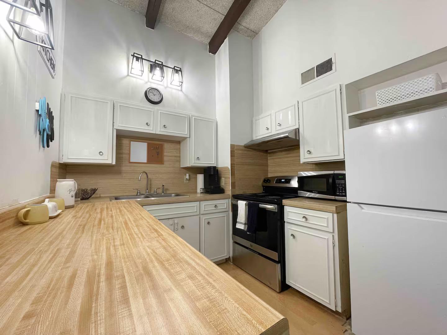 2404 Longview St # 204, Austin, TX 78705