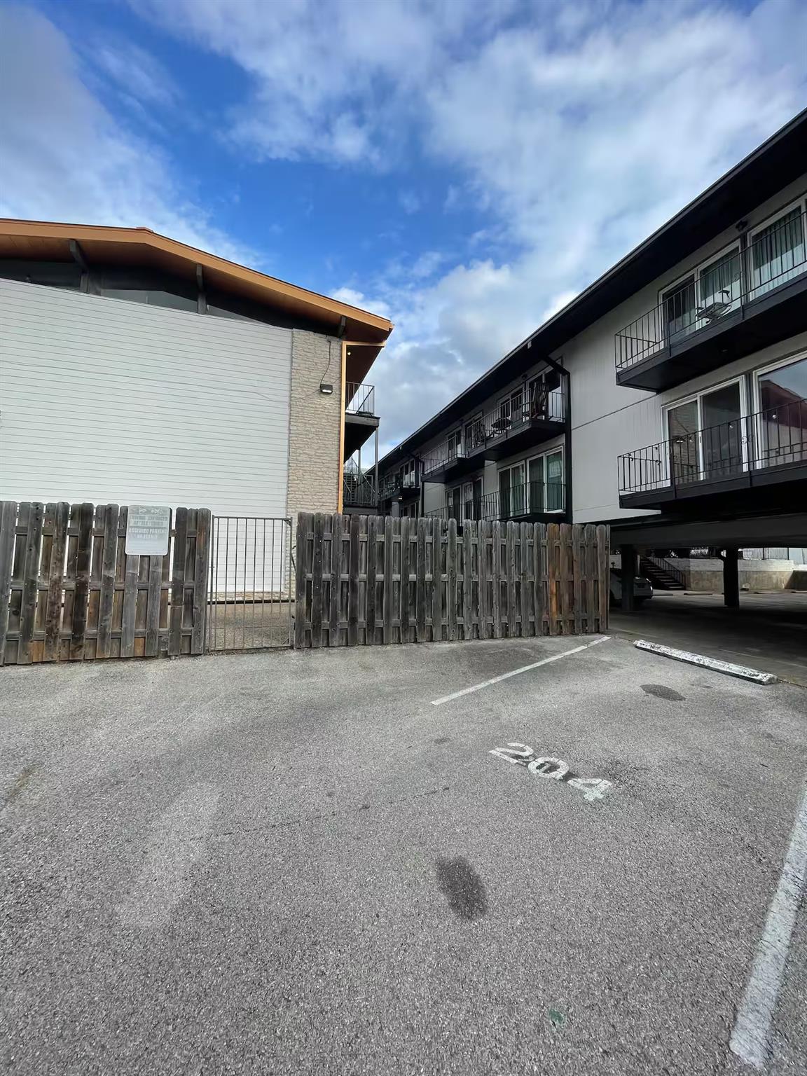 2404 Longview St # 204, Austin, TX 78705