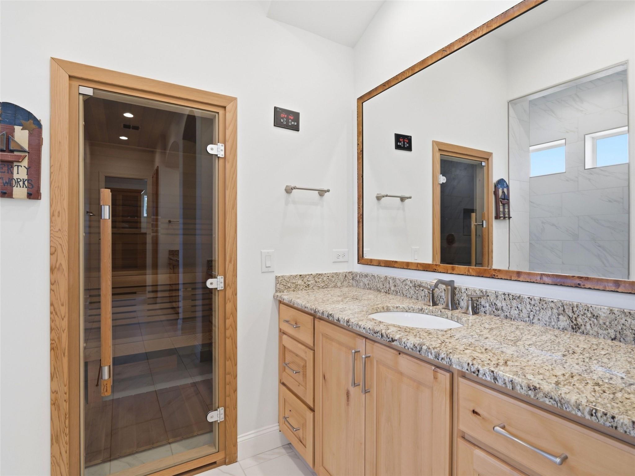 2144 Senora Rdg, Canyon Lake, TX 78133