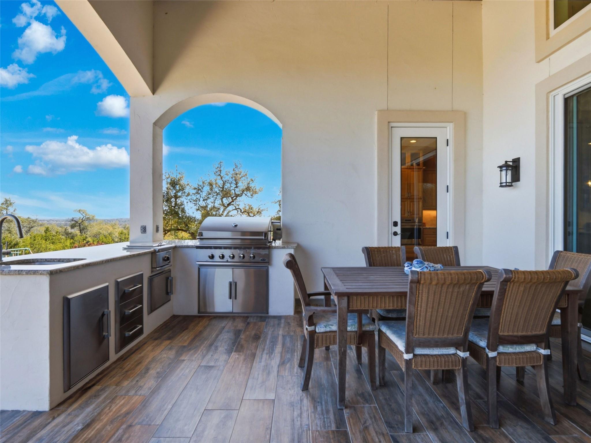 2144 Senora Rdg, Canyon Lake, TX 78133