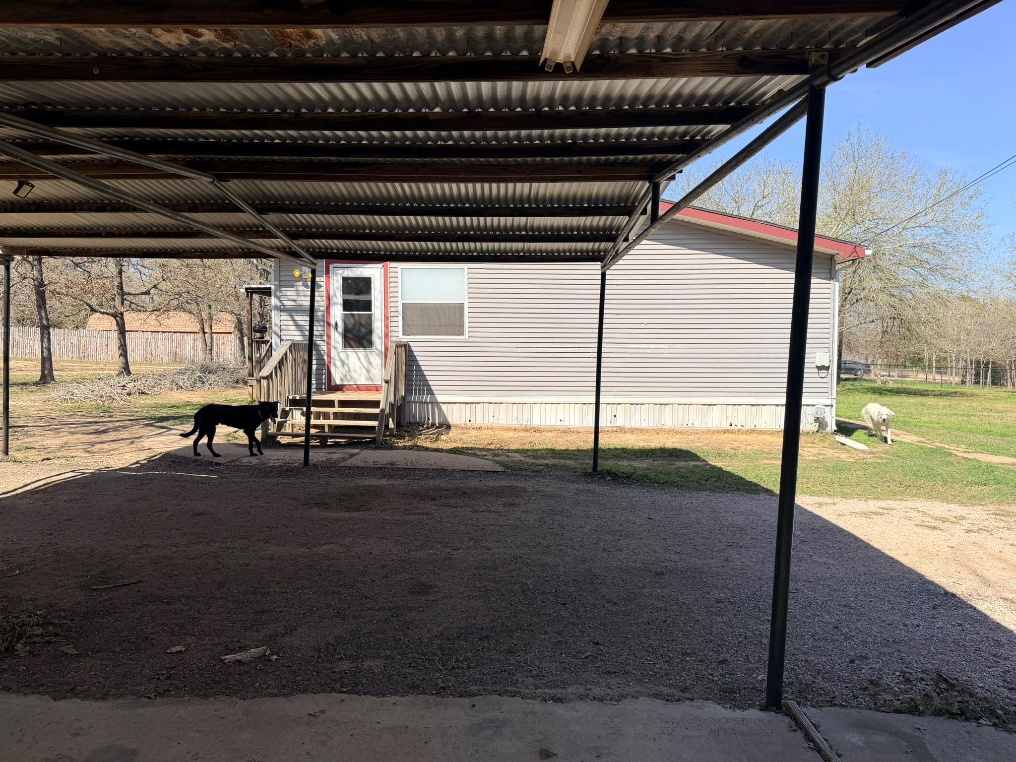 185 Peace Pipe, Smithville, TX 78957