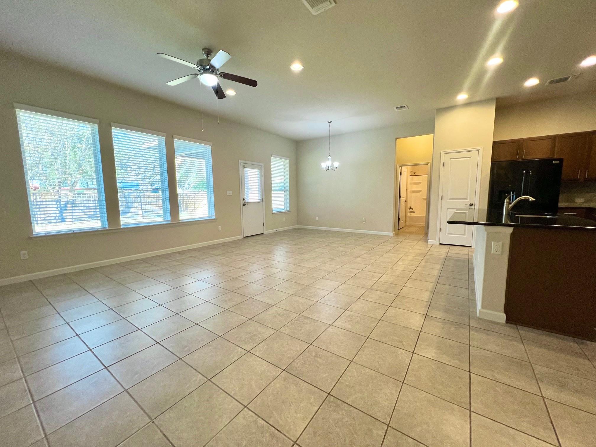 114 Clear Water Pass, Bastrop, TX 78602