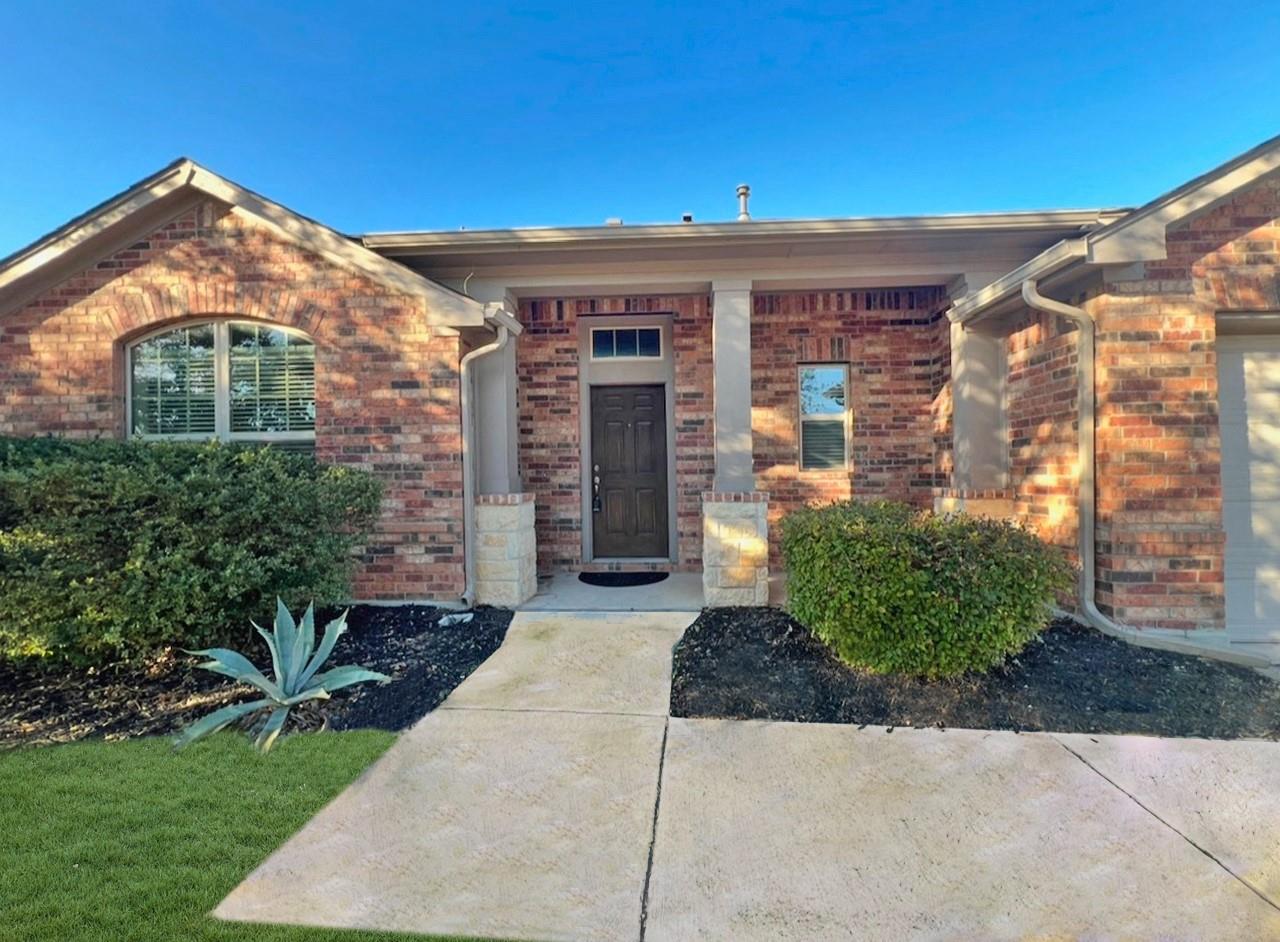 114 Clear Water Pass, Bastrop, TX 78602