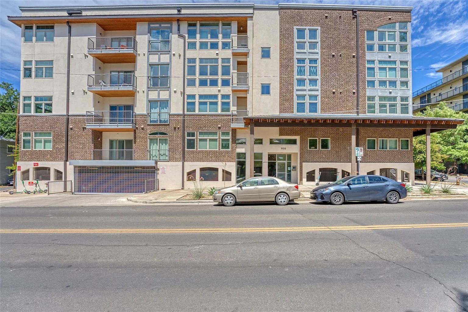 908 Nueces St # 31, Austin, TX 78701