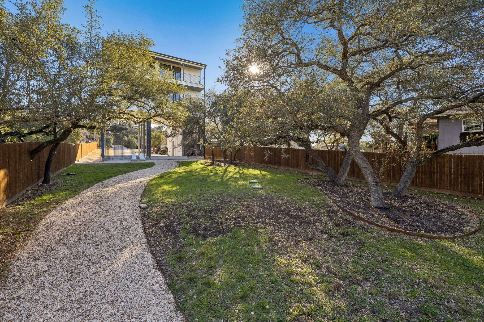 1521 Chipmunk Rd, Austin, TX 78734