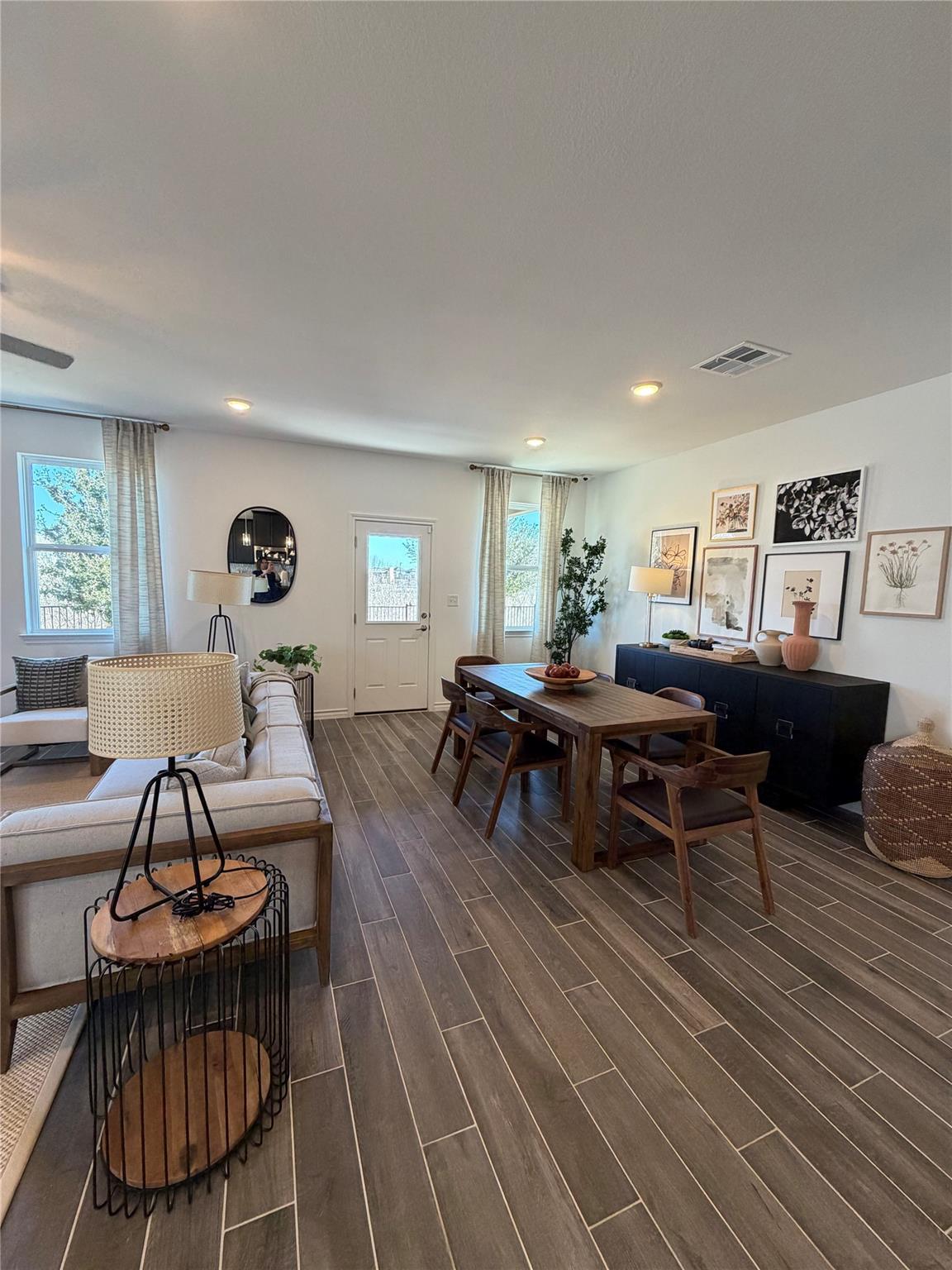 306 Stinchcomb Rd, Hutto, TX 78634