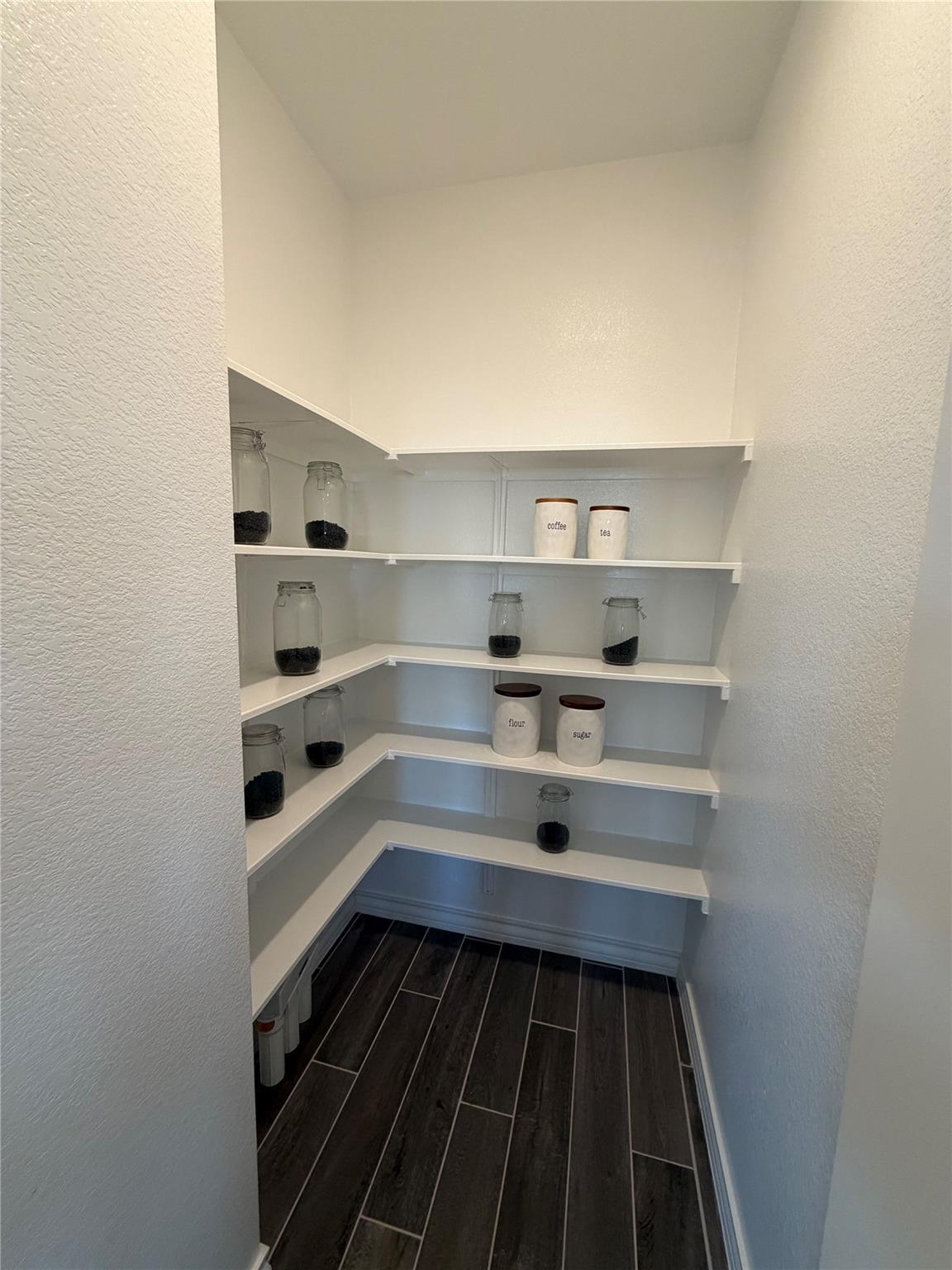 306 Stinchcomb Rd, Hutto, TX 78634