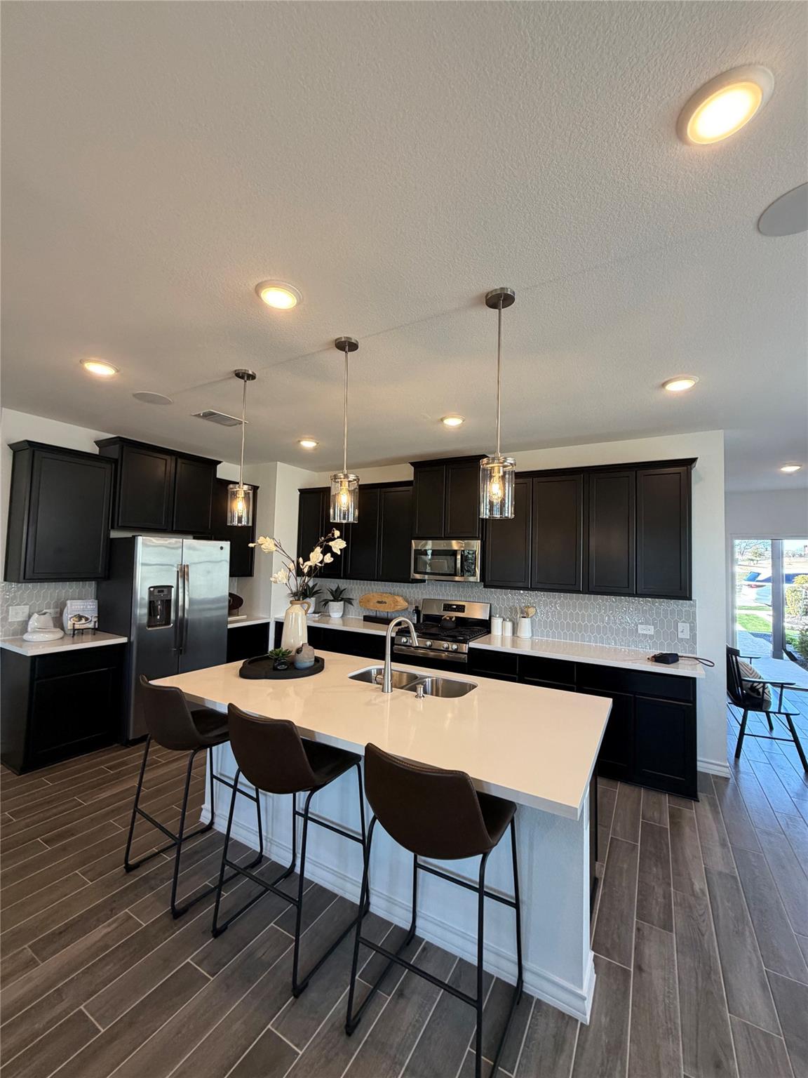 306 Stinchcomb Rd, Hutto, TX 78634