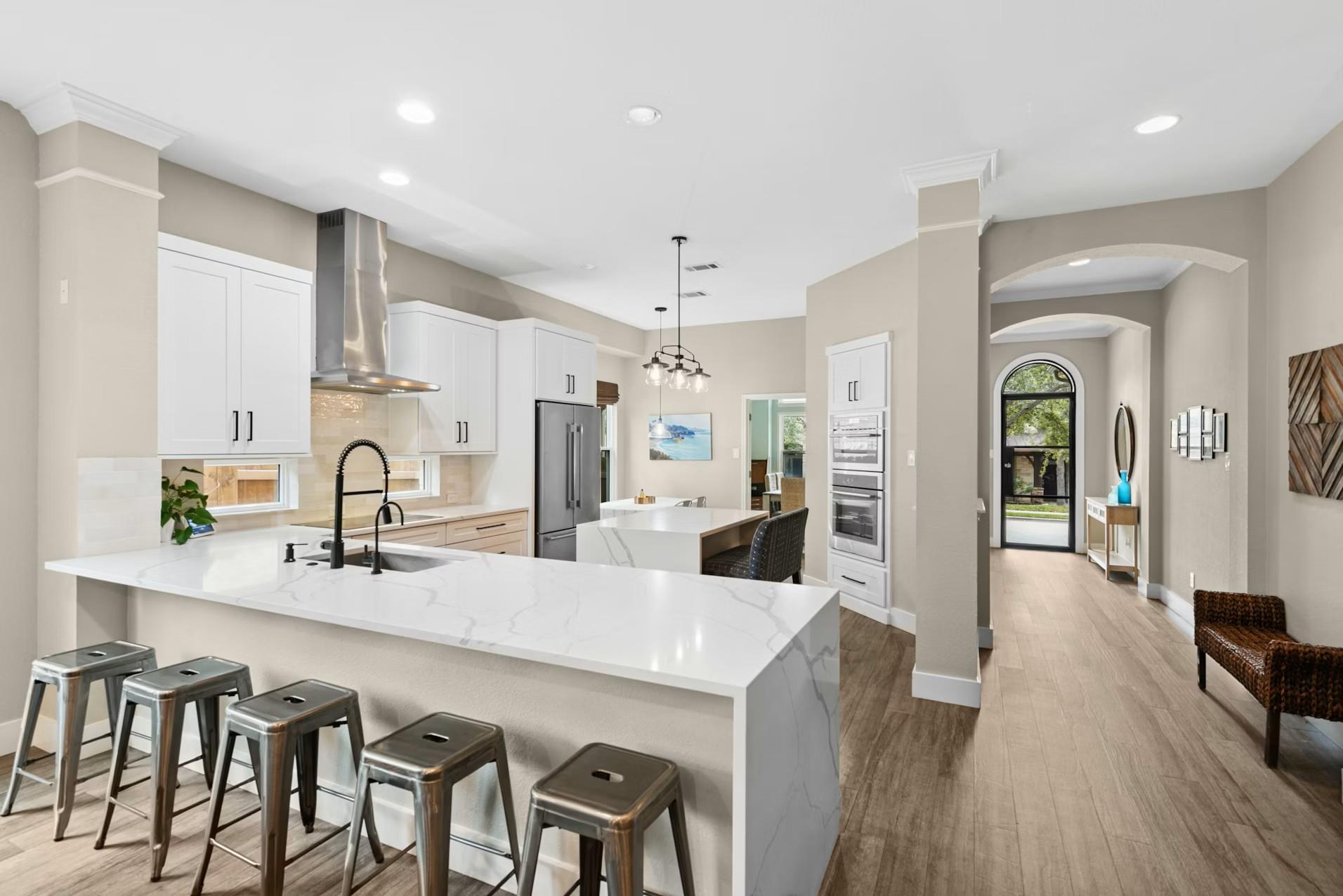 320 El Socorro, Austin, TX 78732