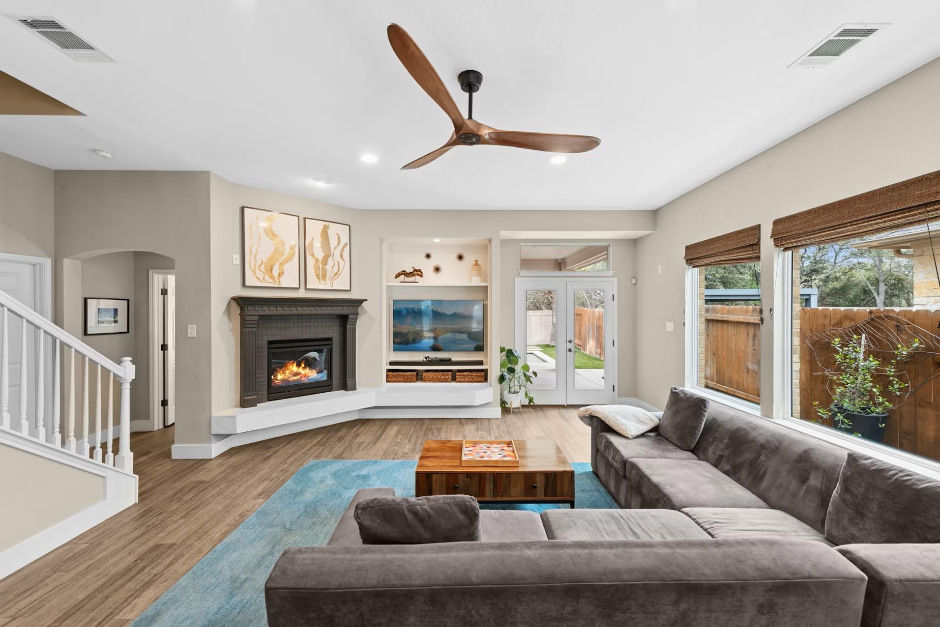 320 El Socorro, Austin, TX 78732