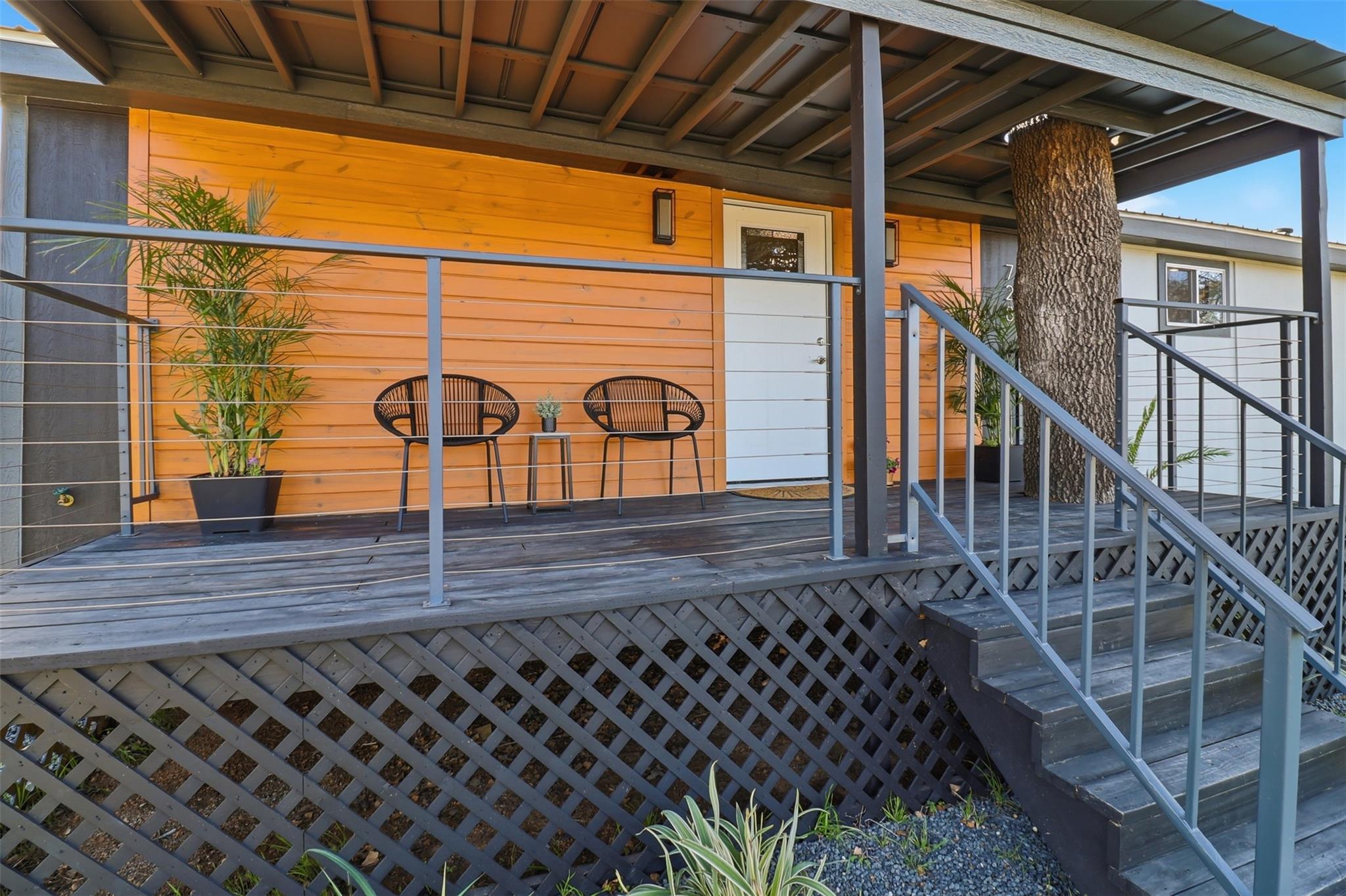 728 Driftwood Ln, Cottonwood Shores, TX 78657