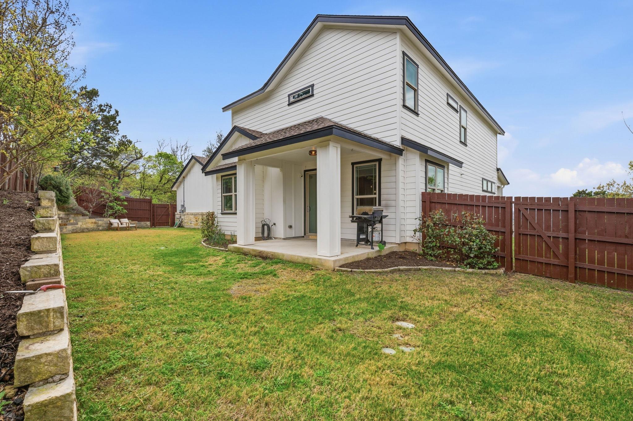 7020 Clifton Ln, Austin, TX 78746