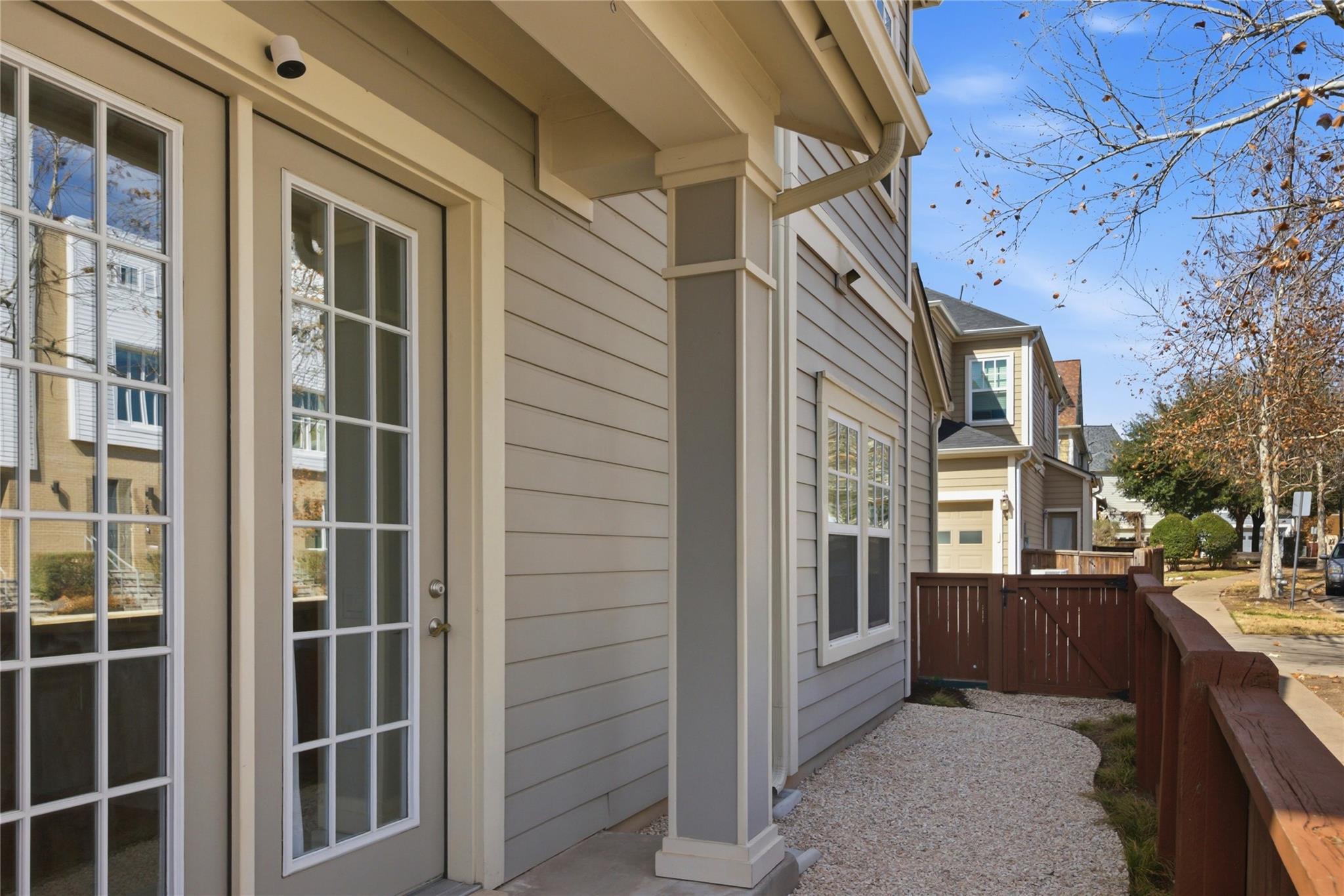 3900 Threadgill St # 2, Austin, TX 78723