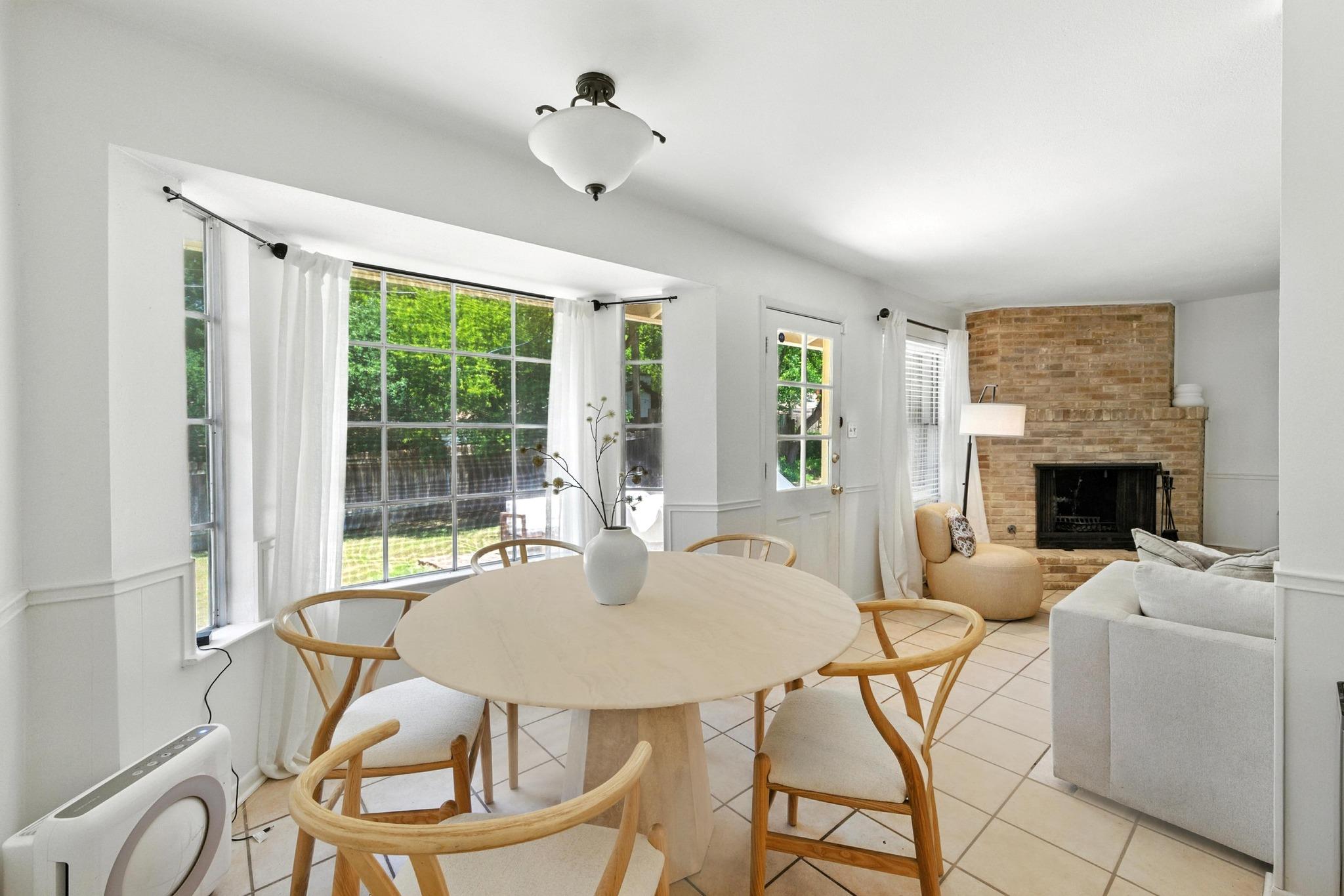 2500 Deerfoot Trl, Austin, TX 78704