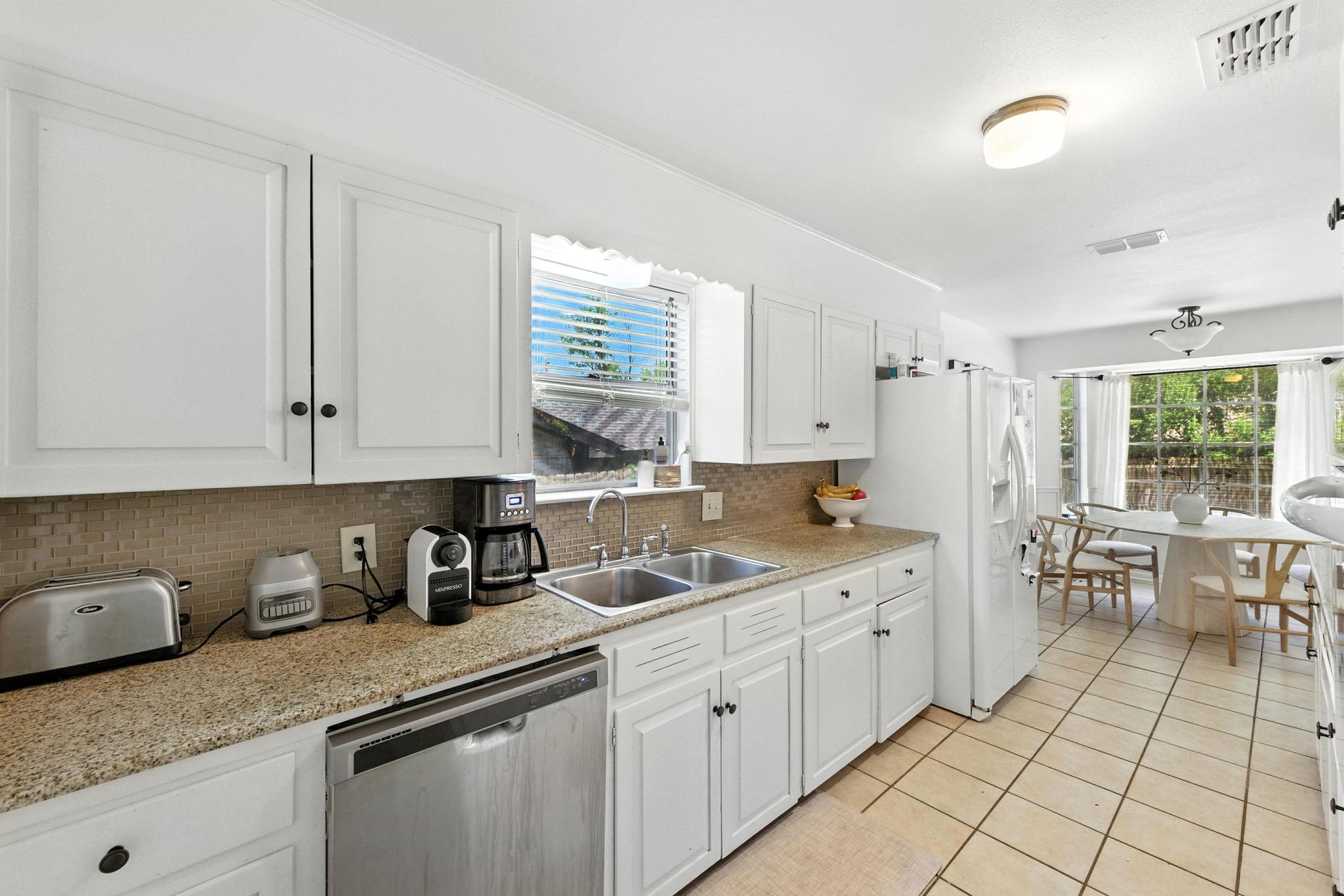 2500 Deerfoot Trl, Austin, TX 78704