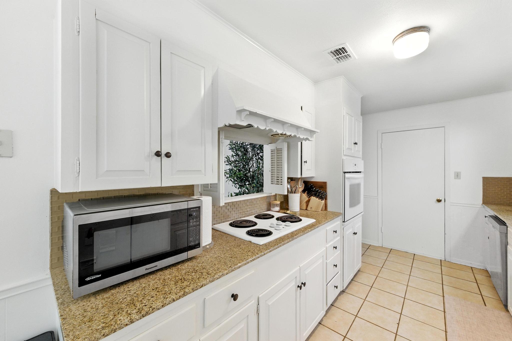 2500 Deerfoot Trl, Austin, TX 78704