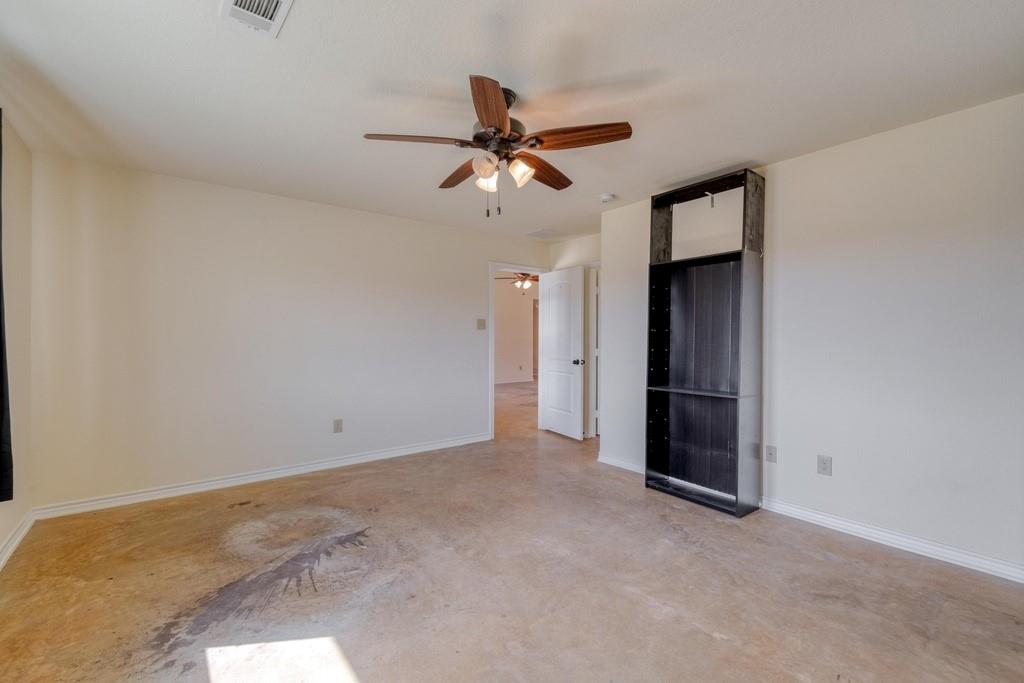 1073 Brushy Branch Rd, Lockhart, TX 78644