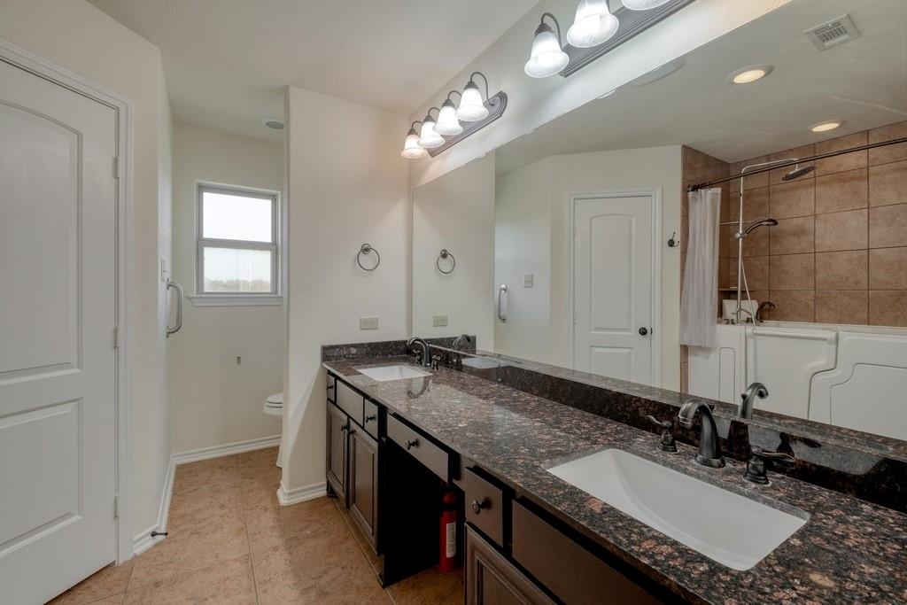 1073 Brushy Branch Rd, Lockhart, TX 78644