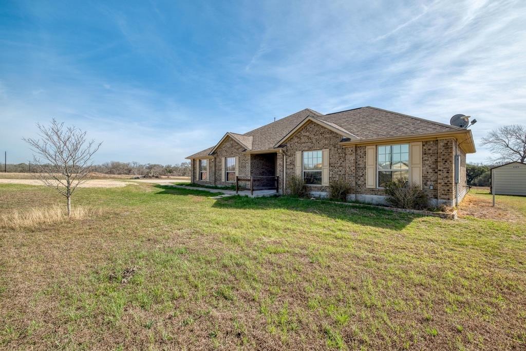 1073 Brushy Branch Rd, Lockhart, TX 78644