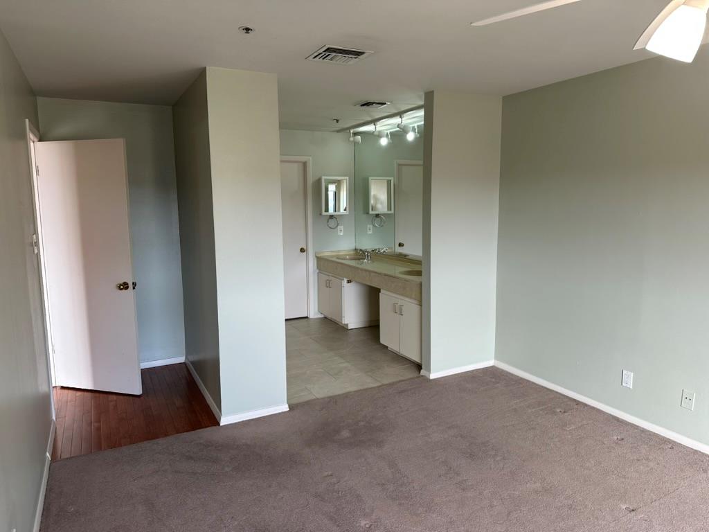 40 N Interstate 35 S # 8C4, Austin, TX 78701