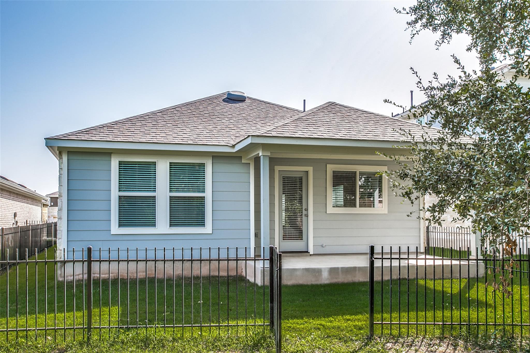 2800 Joe Dimaggio Blvd # 65, Round Rock, TX 78665