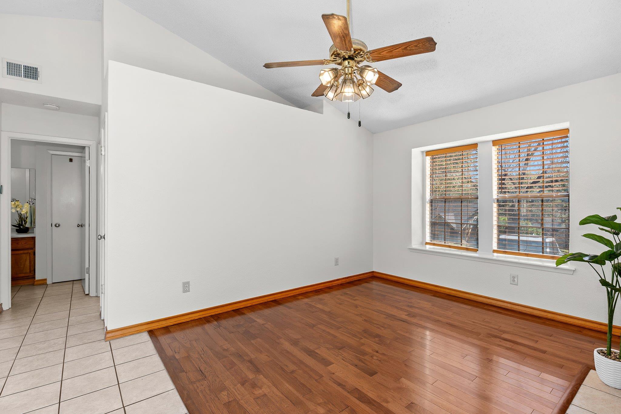 11821 Bittern Holw # 12, Austin, TX 78758