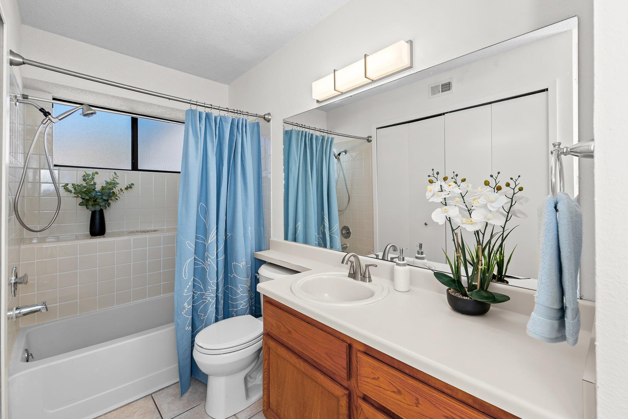 11821 Bittern Holw # 12, Austin, TX 78758