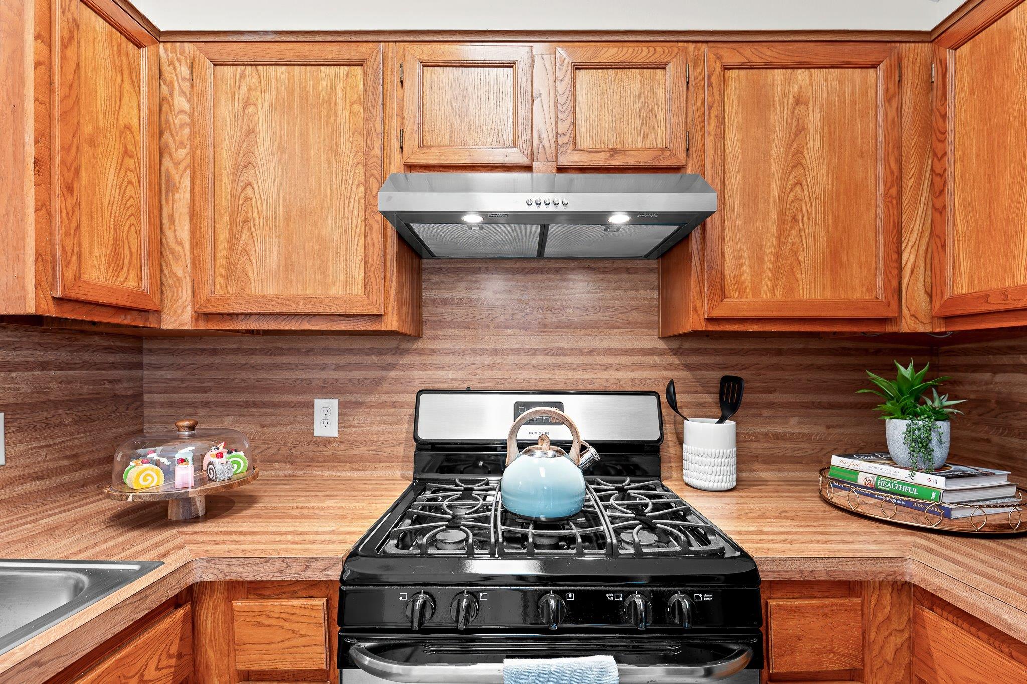 11821 Bittern Holw # 12, Austin, TX 78758