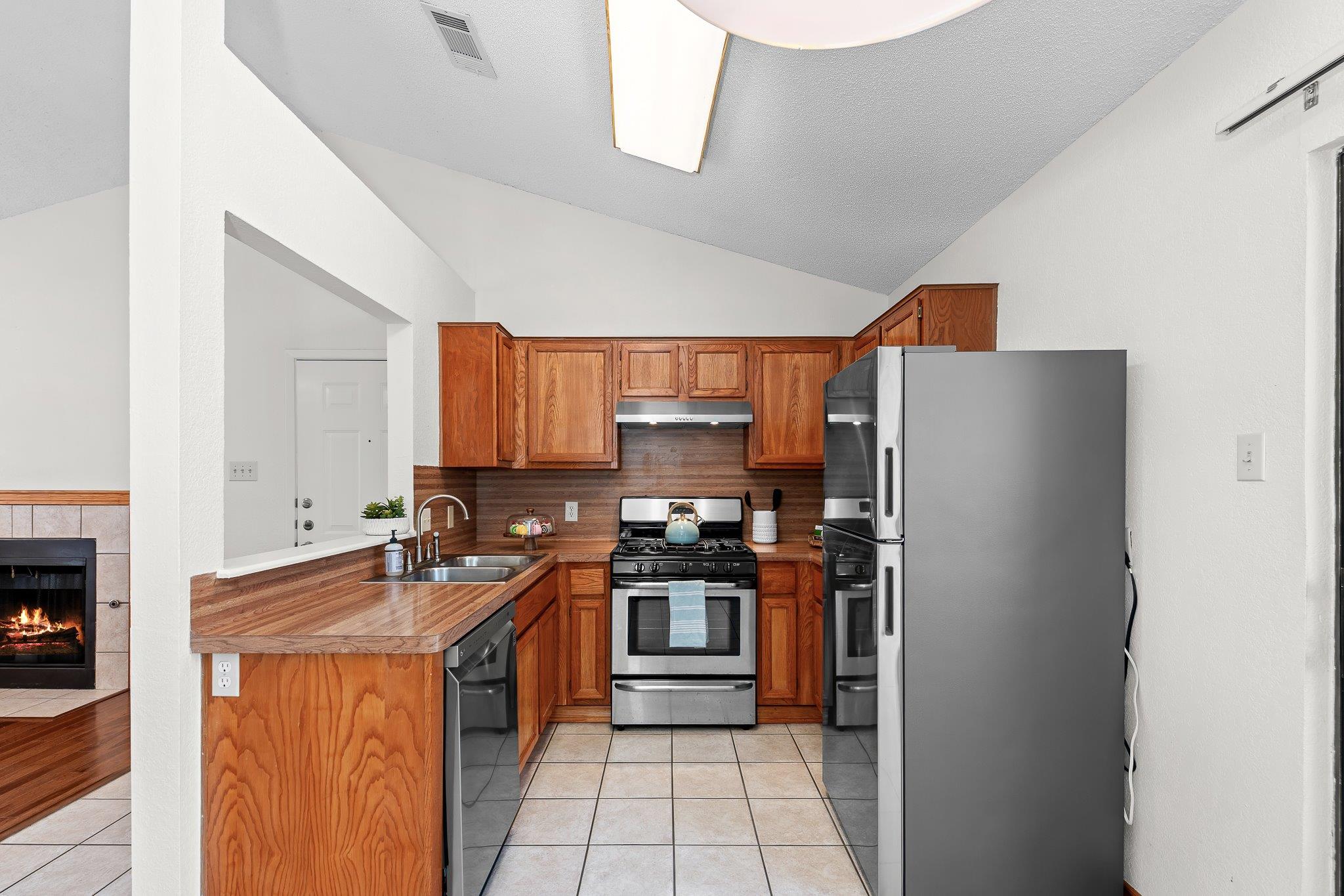 11821 Bittern Holw # 12, Austin, TX 78758