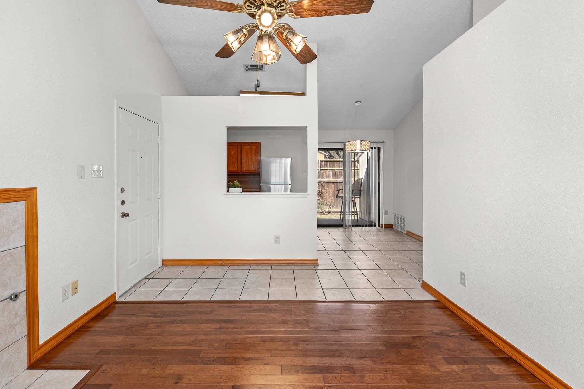 11821 Bittern Holw # 12, Austin, TX 78758