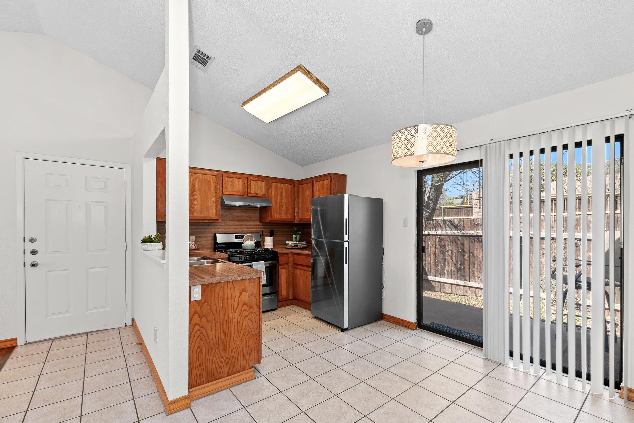 11821 Bittern Holw # 12, Austin, TX 78758