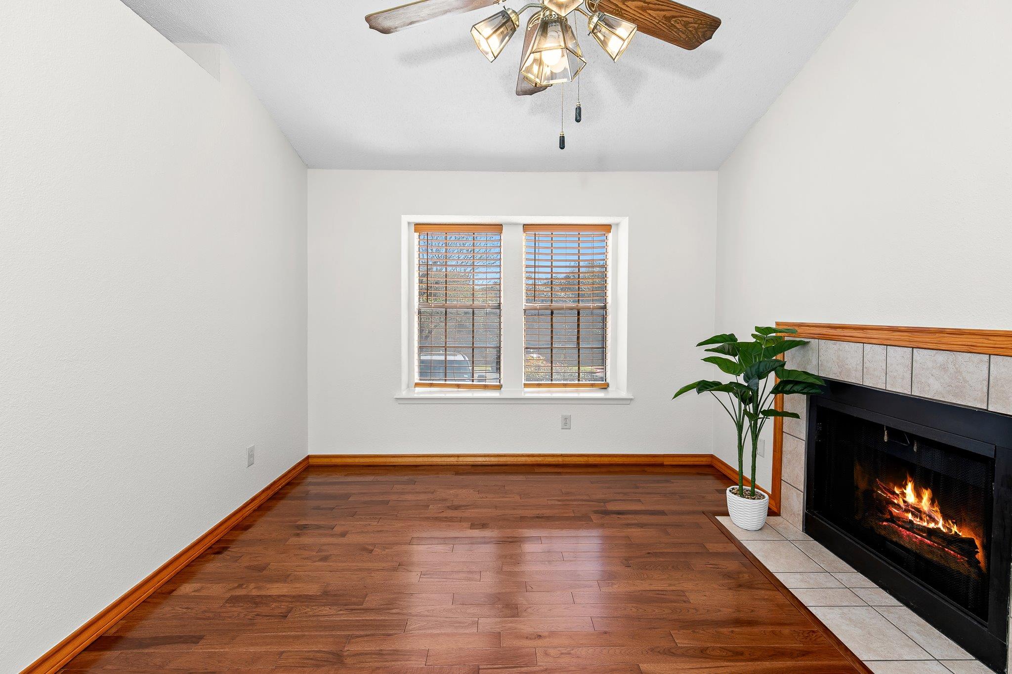 11821 Bittern Holw # 12, Austin, TX 78758