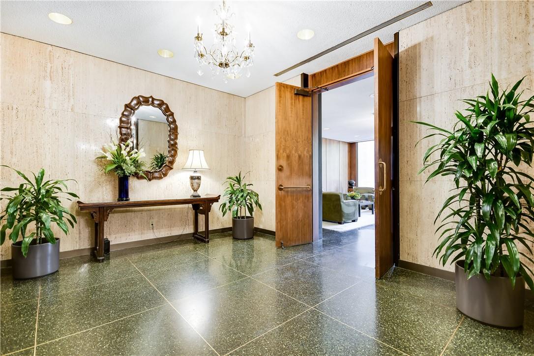 1122 N Colorado St # 1403, Austin, TX 78701