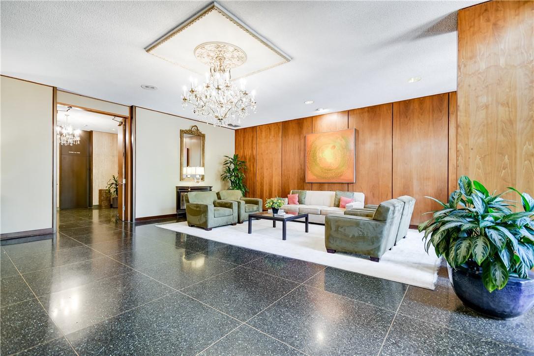 1122 N Colorado St # 1403, Austin, TX 78701