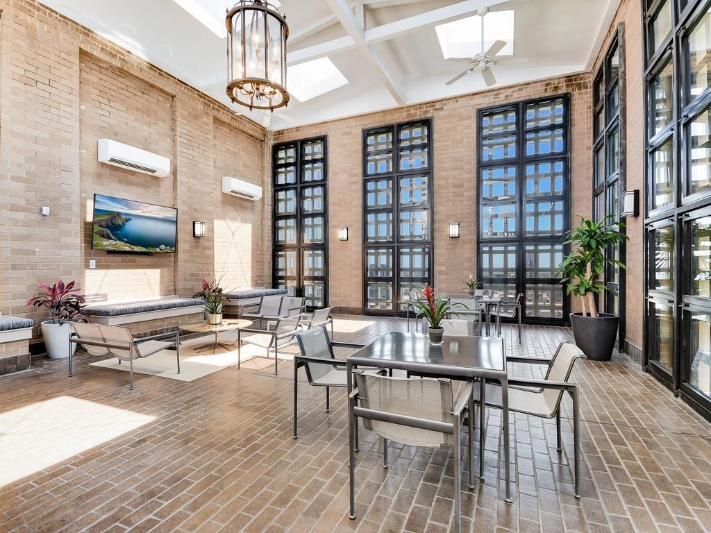 1122 N Colorado St # 1403, Austin, TX 78701