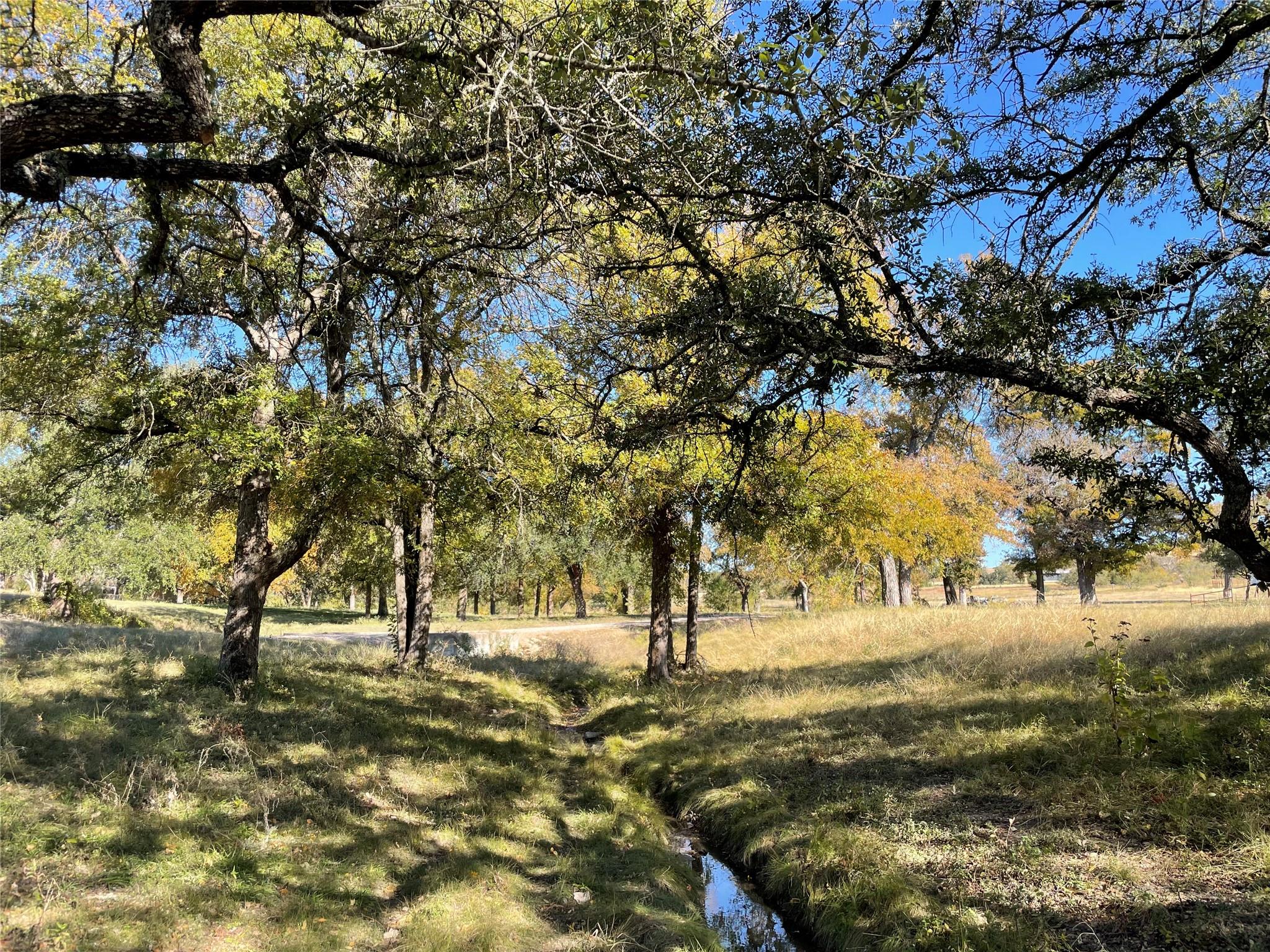121 Dog Run, Burnet, TX 78611