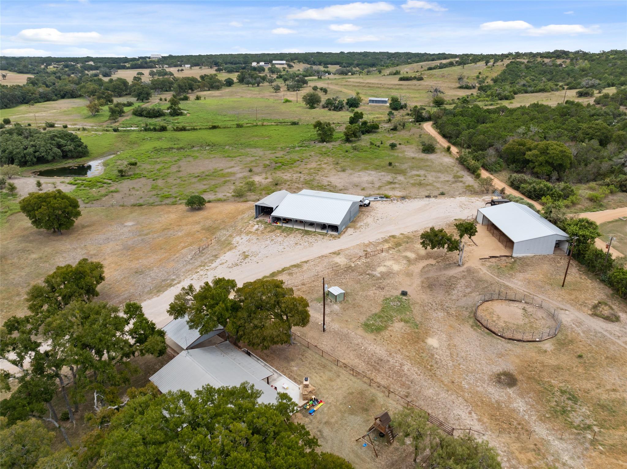 121 Dog Run, Burnet, TX 78611