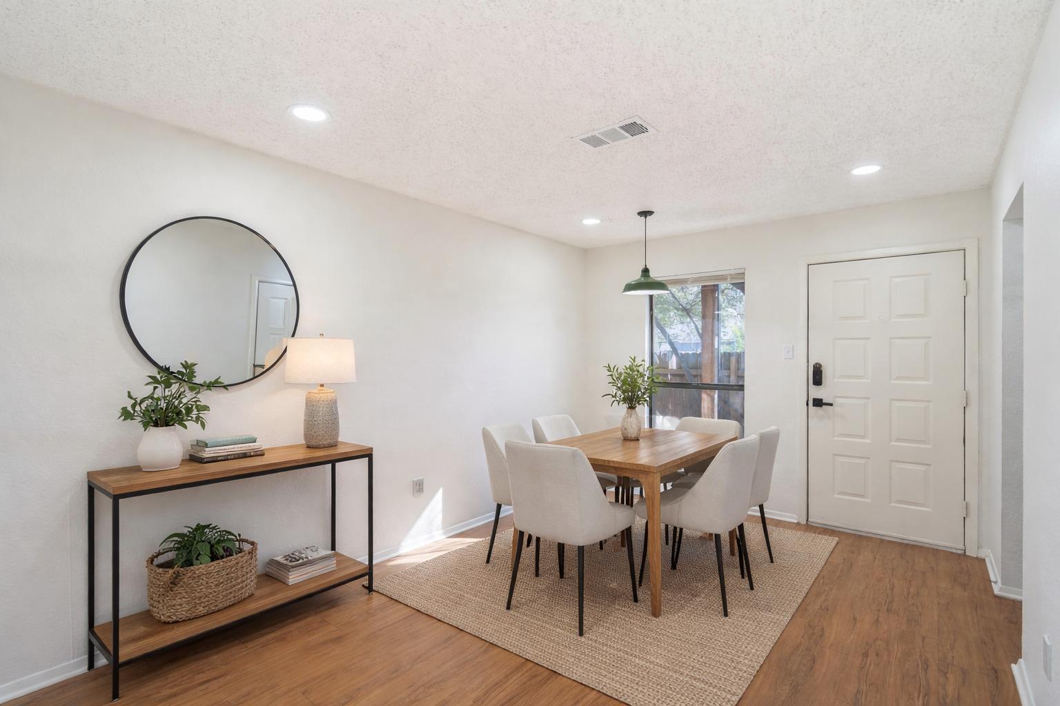 4701 Red River St # 102, Austin, TX 78751