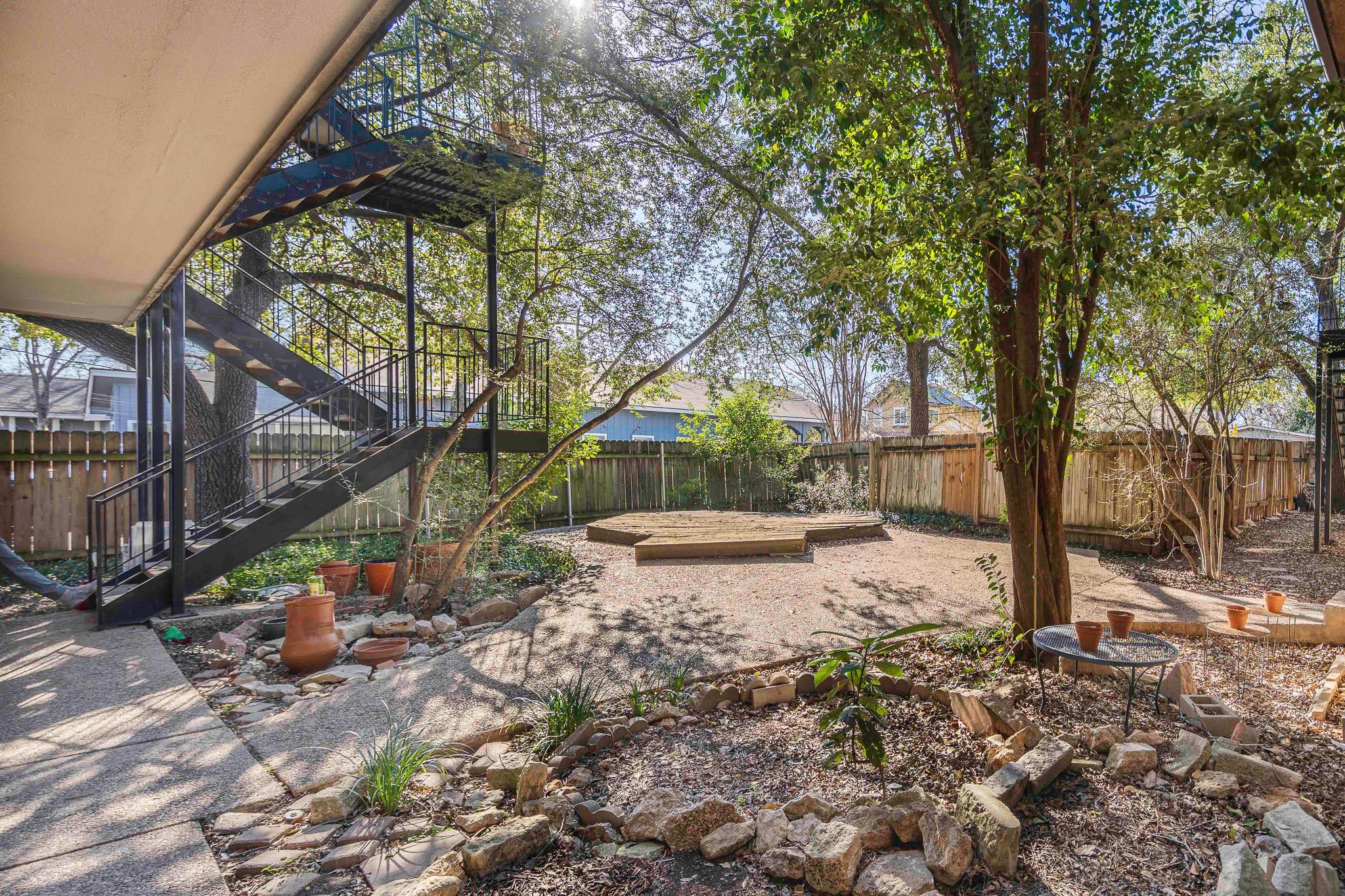 4701 Red River St # 102, Austin, TX 78751