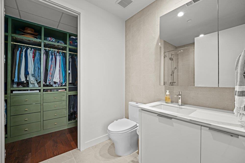 44 East Ave # 3705, Austin, TX 78701