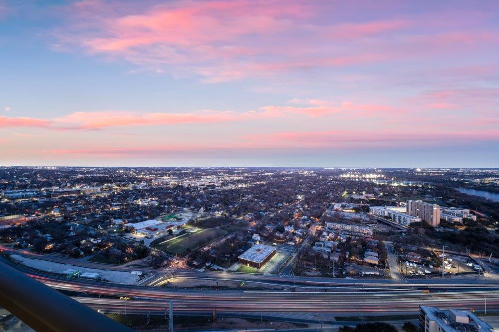 44 East Ave # 3705, Austin, TX 78701