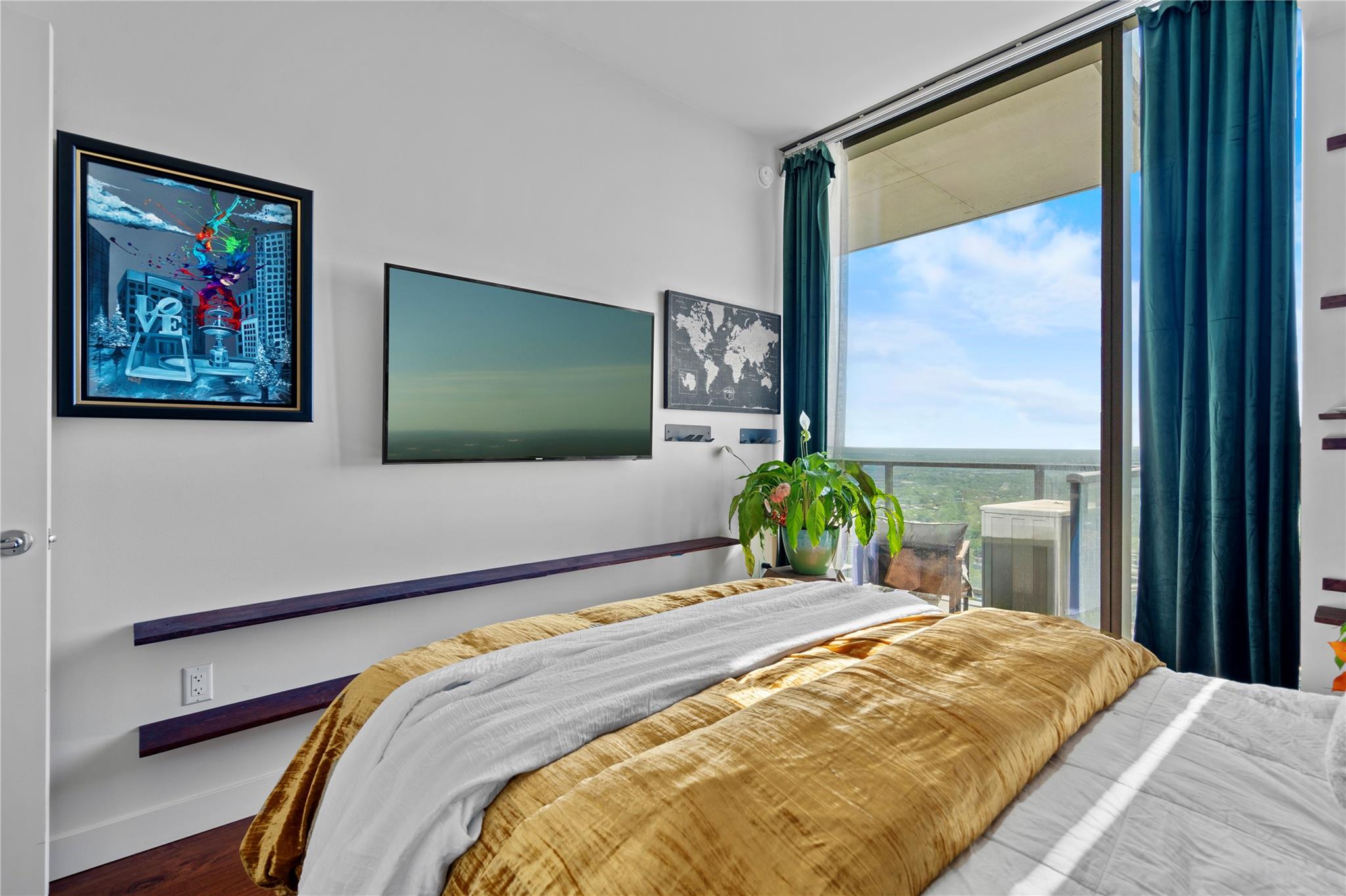 44 East Ave # 3705, Austin, TX 78701