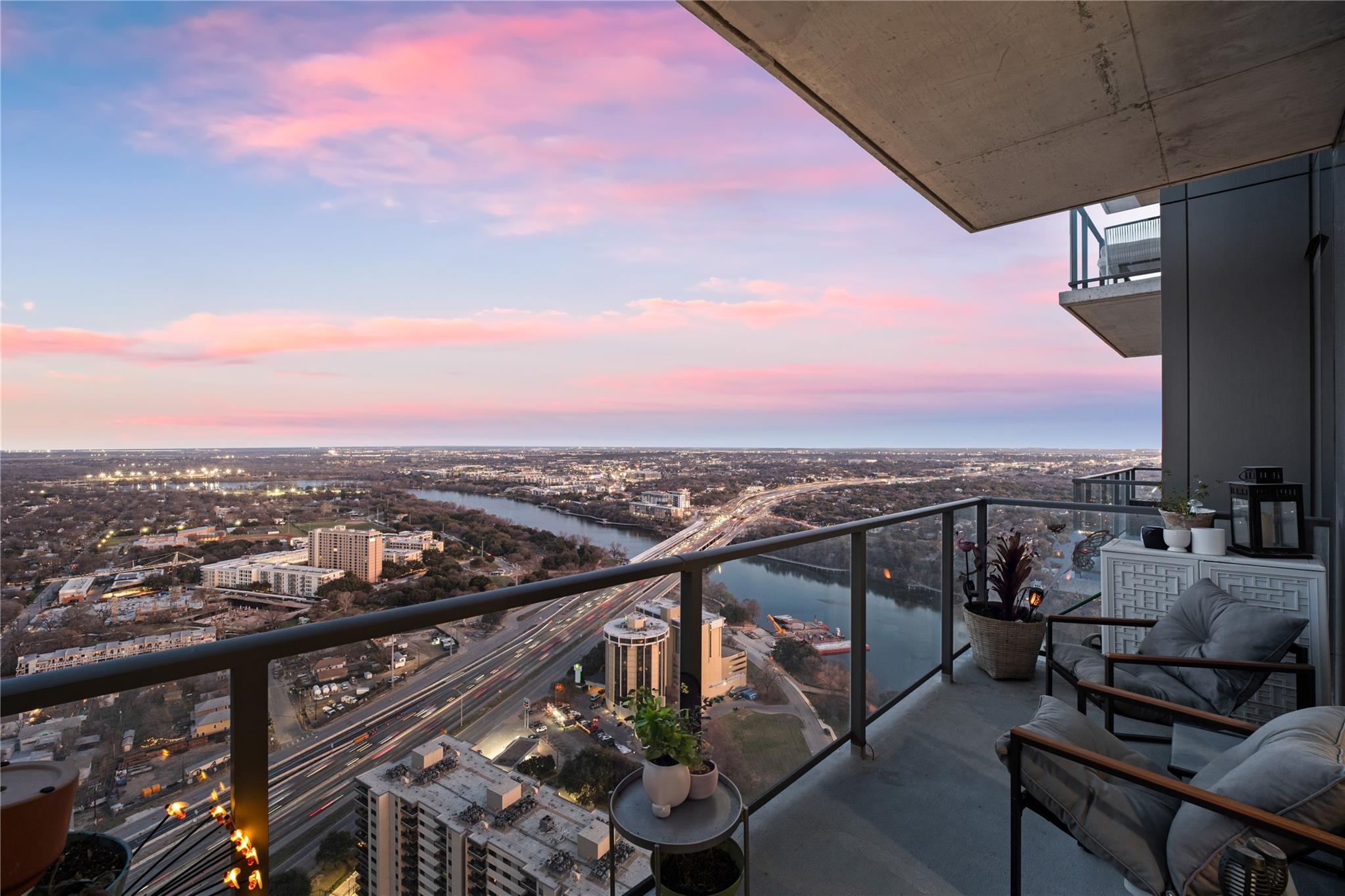 44 East Ave # 3705, Austin, TX 78701