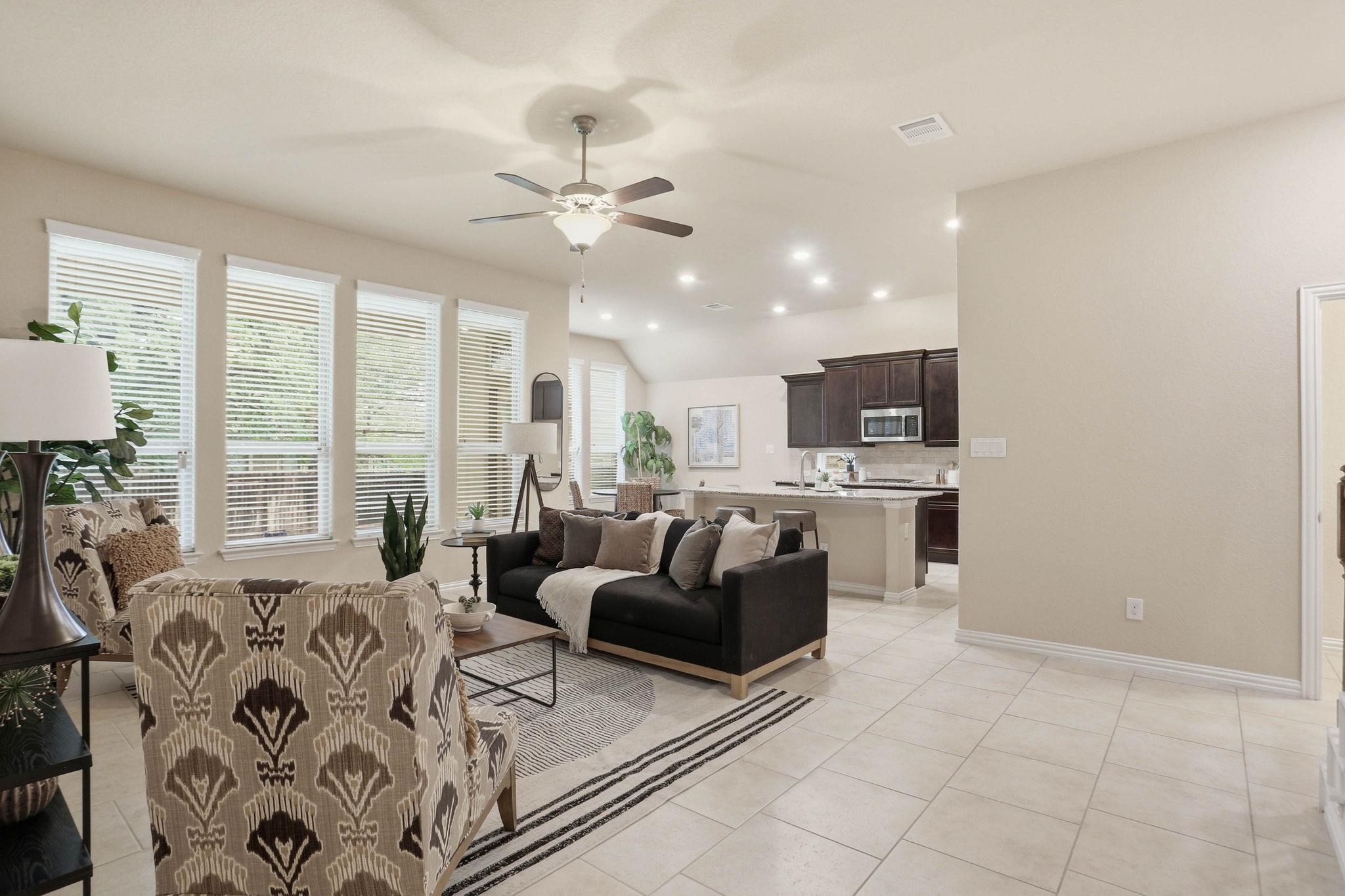 718 Hard Tack Trl, San Antonio, TX 78245